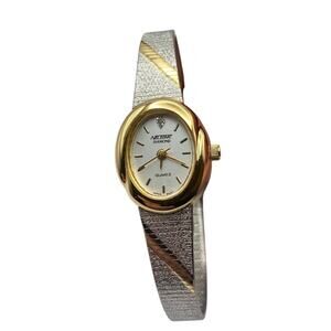 Nelsonic Diamond Quartz Analog Watch-Stainless Steel Back-New Battery-with Case